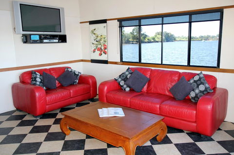 Coomera Houseboats - Australia Accommodation 17