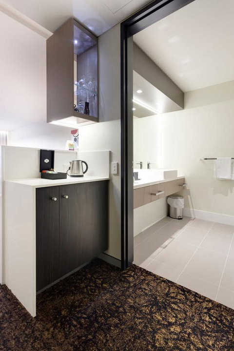 Calamvale Hotel Suites And Conference Centre - Australia Accommodation 14