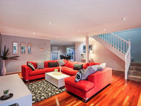 Hamilton Executive - Australia Accommodation 1