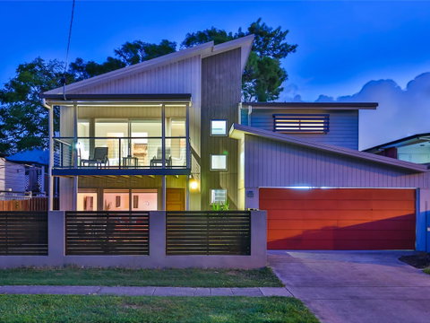 Hamilton Executive - Australia Accommodation 6