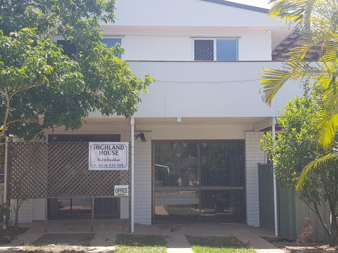 Highland House - Australia Accommodation 0