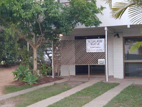 Highland House - Australia Accommodation 27