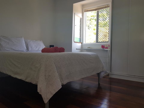 Highland House - Australia Accommodation 26