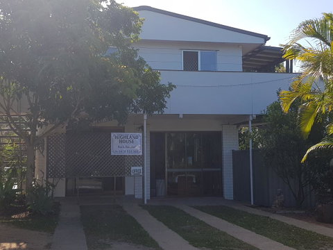 Highland House - Australia Accommodation 6