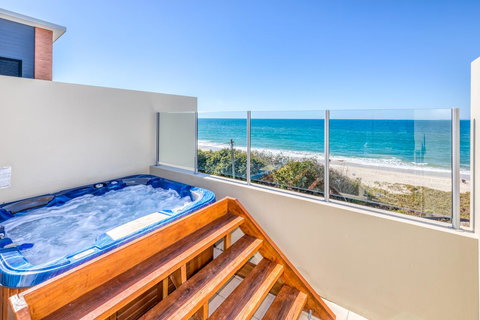 On The Beach Resort Bribie Island - Australia Accommodation 23