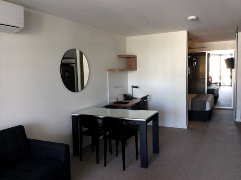 Morgan Suites - Australia Accommodation 8