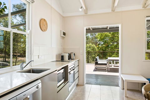 Hollow Tree Farm - Australia Accommodation 13