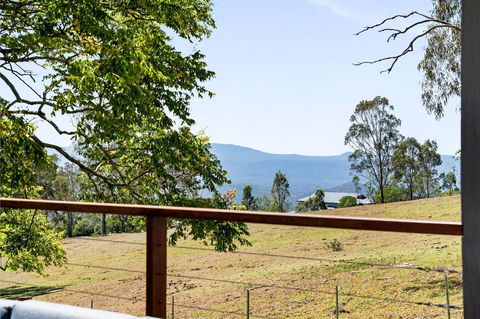 Hollow Tree Farm - Australia Accommodation 23