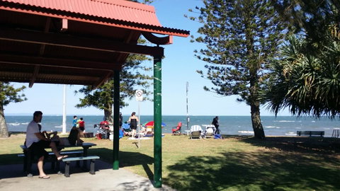 Sutton's Beach Unit - Australia Accommodation 21