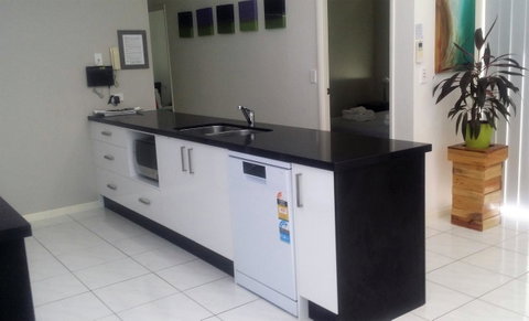 Sutton's Beach Unit - Australia Accommodation 2