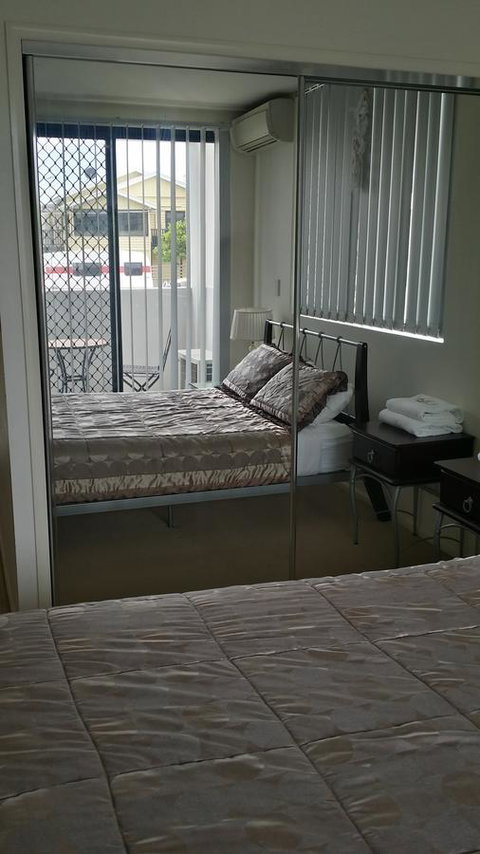 Sutton's Beach Unit - Australia Accommodation 9