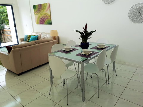 Sutton's Beach Unit - Australia Accommodation 4