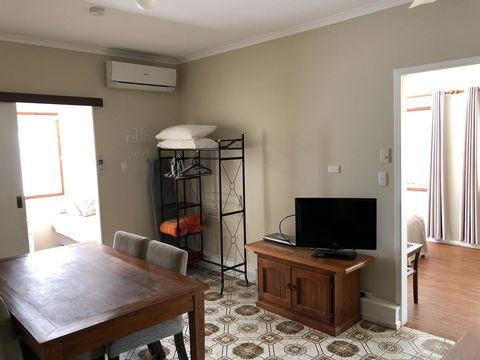 Montville Holiday Apartments - Australia Accommodation 16