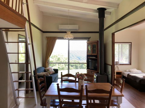 Montville Holiday Apartments - Australia Accommodation 12