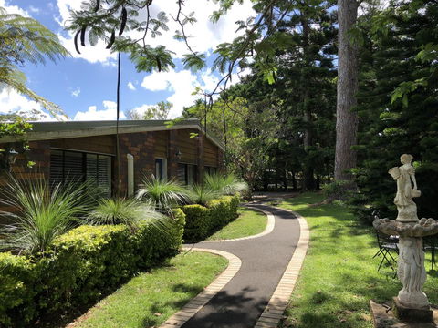 Montville Holiday Apartments - Australia Accommodation 14