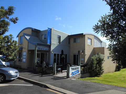 Waves Luxury Suites - Australia Accommodation 3