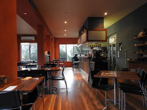 Waves Luxury Suites - Australia Accommodation 1
