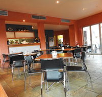 Waves Luxury Suites - Australia Accommodation