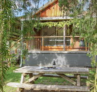 Way Out Wandi - Australia Accommodation