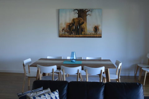 Western Breeze - Australia Accommodation 3