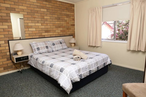 Westwood Motor Inn - Australia Accommodation 2