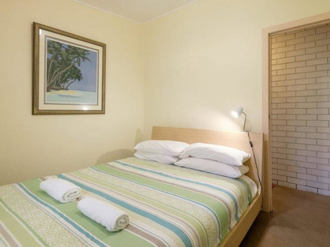 Whispering Trees - Australia Accommodation 1