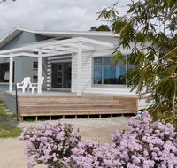 WHITE SHELLS HOLIDAY RENTAL - Australia Accommodation