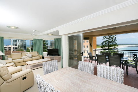 Whitesands, Unit 402, 34-38 North Street - Australia Accommodation 3