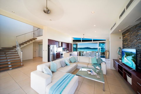 Whitsunday Views - Airlie Beach - Australia Accommodation 2