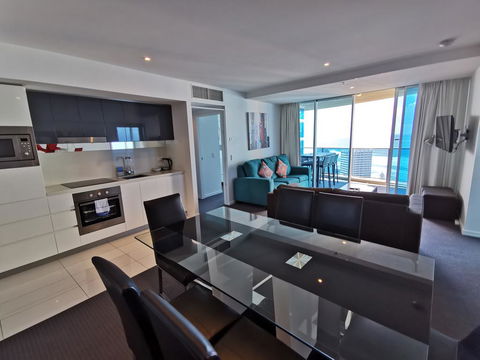 Widest Ocean View And Balcony Luxury Apt - Australia Accommodation 1