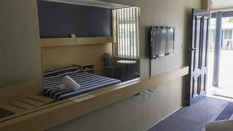 Windsor Motel - Australia Accommodation 1