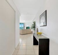 Wings Luxury Apartment Pink Poodle - Australia Accommodation