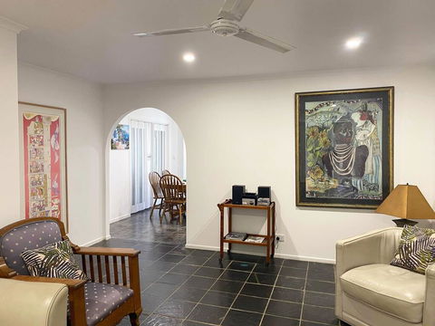 Woorim Secluded Palms Cottage - Australia Accommodation 3