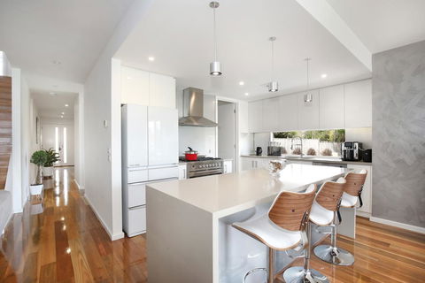 Xus Residence - Australia Accommodation 3