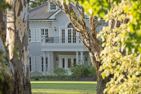 Yatahlia Manor Luxury Homestay - Australia Accommodation 1
