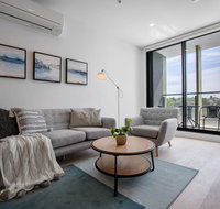 Modern City Comfy and warm AptParkvilleCarpark - Australia Accommodation
