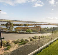 Serenity and sweeping Murray River views - Australia Accommodation
