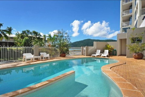AirliediseNO Hills5min Walk 2 Port Of Airlie/Ferry TerminalWiFiNetflix - Australia Accommodation 2