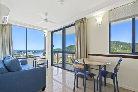 AirliediseNO Hills5min Walk 2 Port Of Airlie/Ferry TerminalWiFiNetflix - Australia Accommodation 0
