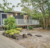 Currimundi Beach House - 1min to Currimundi Lake  Beach - Australia Accommodation