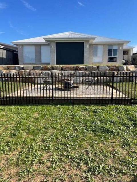 9 Pelican Court, Woodlane - Australia Accommodation 0