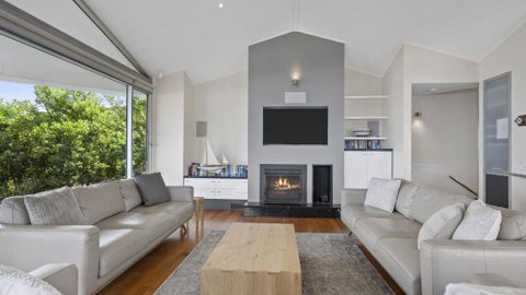 A Beachside Getaway - 8 - Australia Accommodation 1