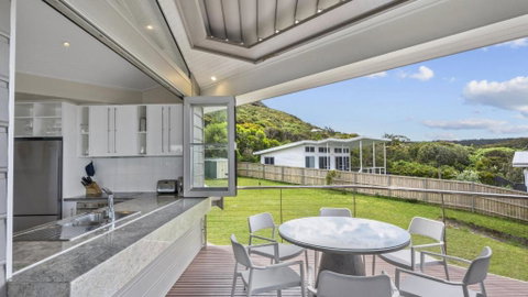 A Beachside Getaway - 8 - Australia Accommodation 4
