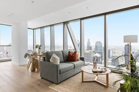 A Chic 2BR Apt With Panoramic Views FREE Parking - Australia Accommodation 1