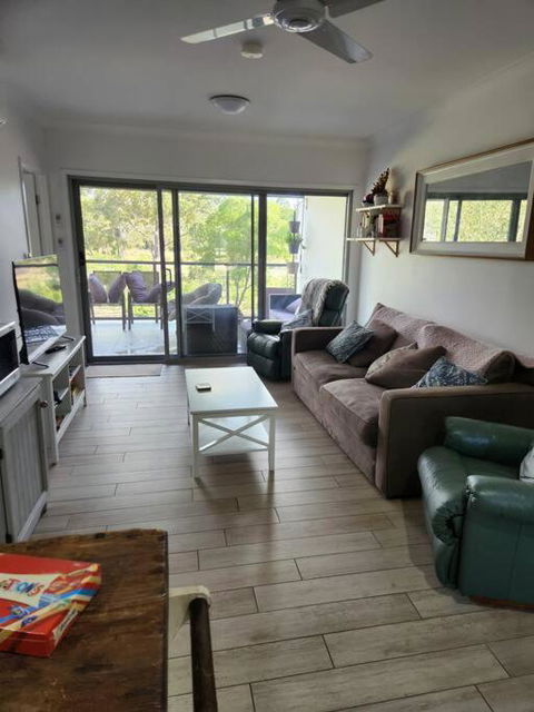 A Quiet Unit Overlooking A Reserve - Australia Accommodation 4
