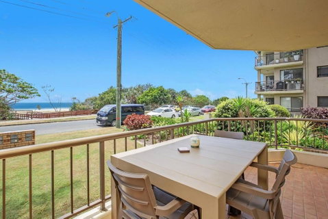 Absolute Beachfront Apartment! - Australia Accommodation 0