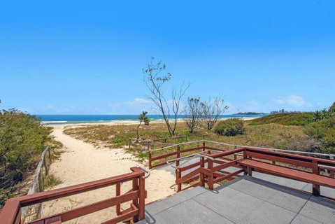 Absolute Beachfront Apartment! - Australia Accommodation 1