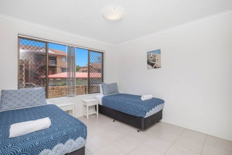 Absolute Beachfront Apartment! - Australia Accommodation 2