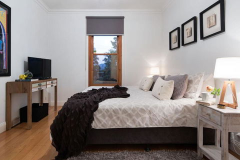 Absolute - Australia Accommodation 1