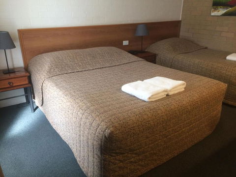 Alexander Motor Inn - Australia Accommodation 0